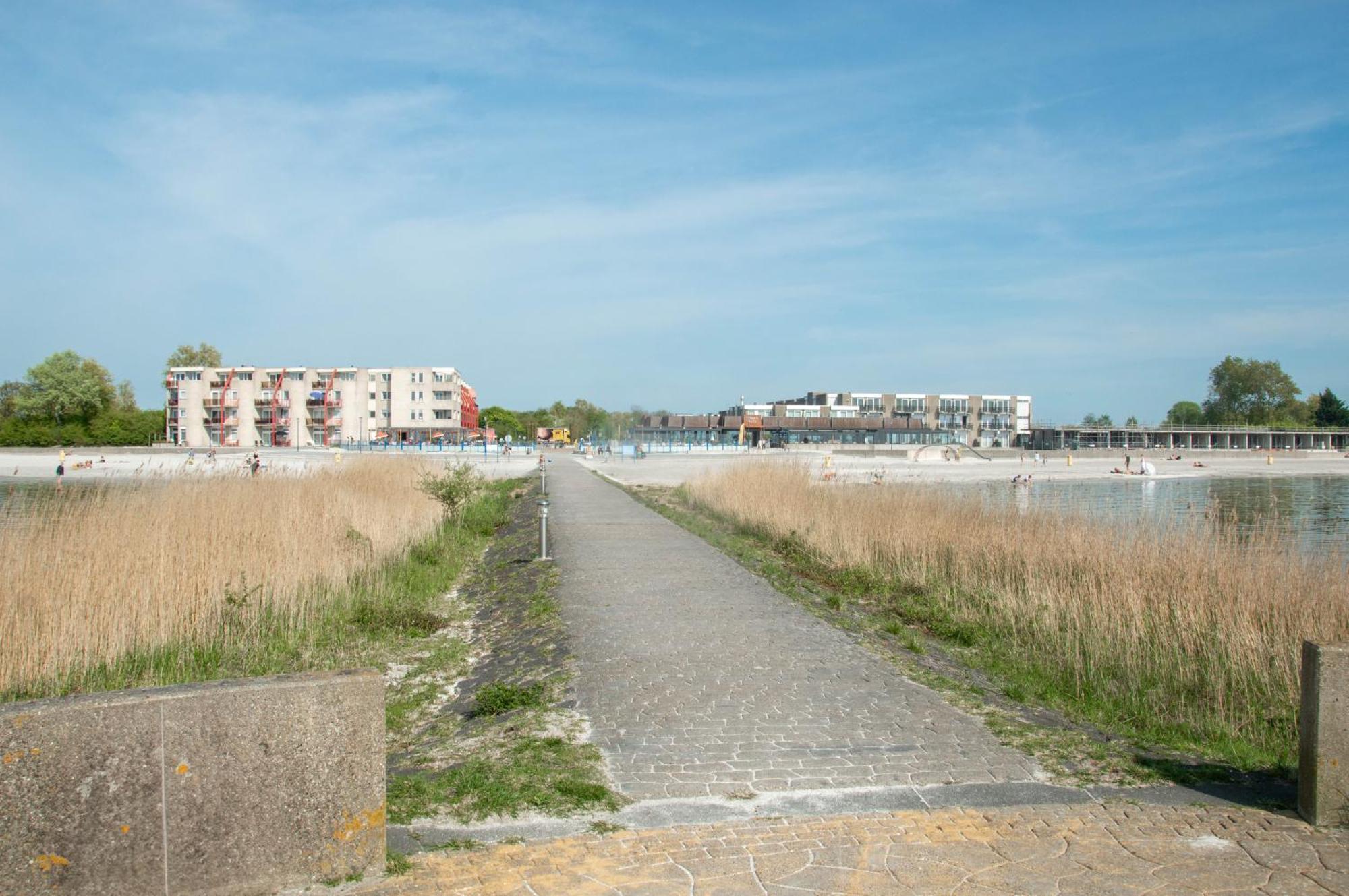 Apartment Zuiderzeestate 35, Prachtig Aan Het Ijsselmeer *